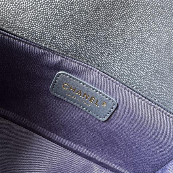 2026127214239712 700